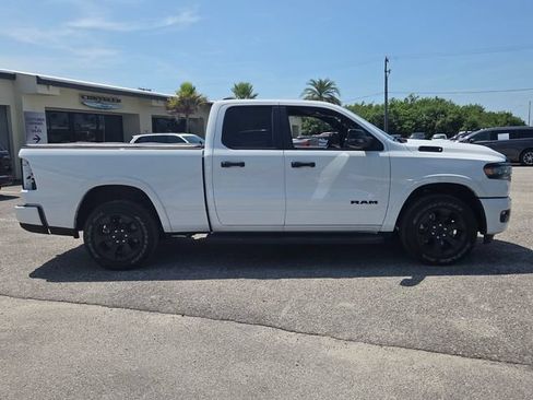 Used 2025 RAM 1500 Big Horn AWD/4WD image 2