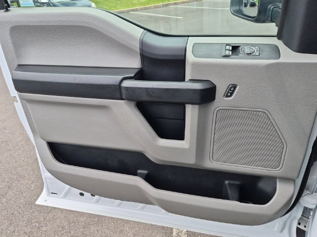 Used 2019 Ford F550 4x4 Regular Cab Super Duty image 21