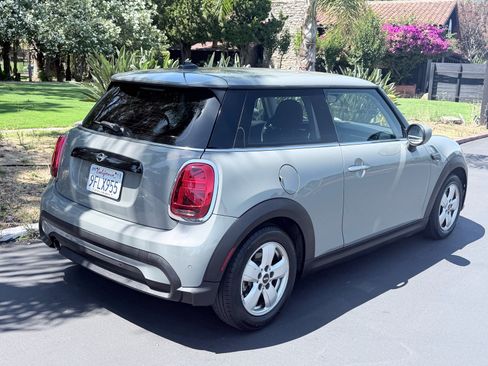Used 2022 MINI Cooper 2-Door Hardtop FWD image 6