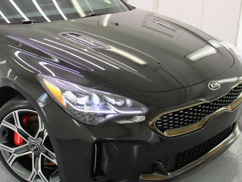 Used 2019 Kia Stinger GT image 18