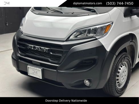 Used 2025 RAM ProMaster 2500 w/ Convenience Group image 13