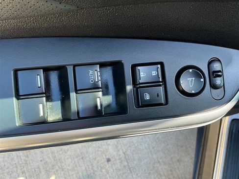 Used 2015 Honda CR-V Touring image 29