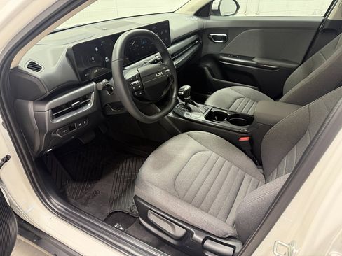 Used 2025 Kia K4 EX image 11