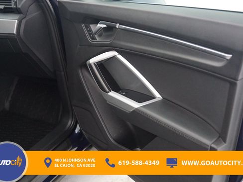 Used 2019 Audi Q3 2.0T Premium AWD/4WD image 16