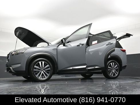 Used 2022 Nissan Pathfinder Platinum w/ Cargo Package AWD/4WD image 42