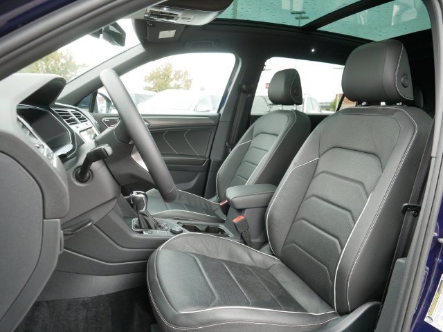 Certified 2023 Volkswagen Tiguan SEL R-Line AWD/4WD image 15