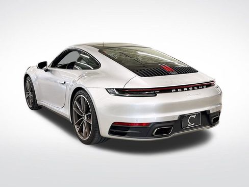 Used 2022 Porsche 911 Carrera image 3