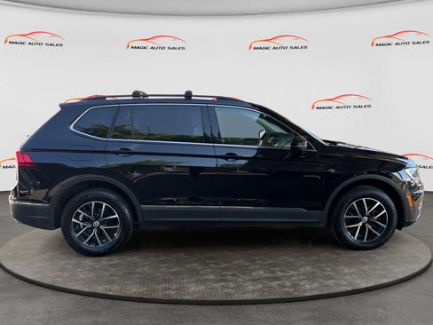 Used 2021 Volkswagen Tiguan SE w/ Panoramic Sunroof Package AWD/4WD image 6