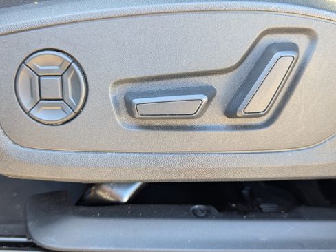 Used 2023 Audi Q3 2.0T Premium image 22