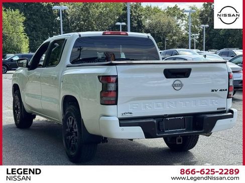 Used 2023 Nissan Frontier SV w/ Midnight Edition Package AWD/4WD image 8