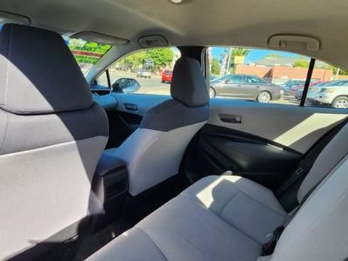 Used 2022 Toyota Corolla LE FWD image 8