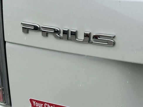 Used 2015 Toyota Prius Two image 45