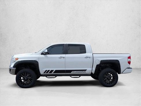Used 2017 Toyota Tundra Limited w/ Limited Premium Package AWD/4WD image 9