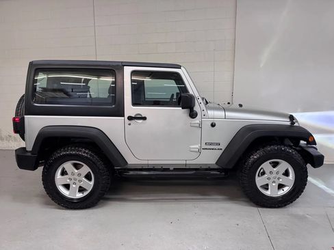 Used 2012 Jeep Wrangler Sport AWD/4WD image 2