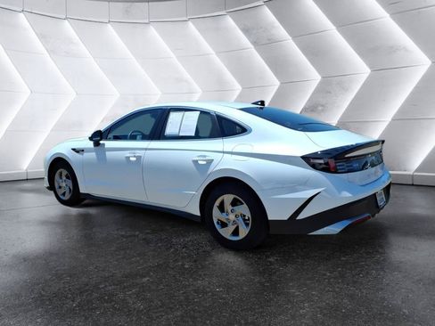 Used 2025 Hyundai Sonata SE FWD image 3