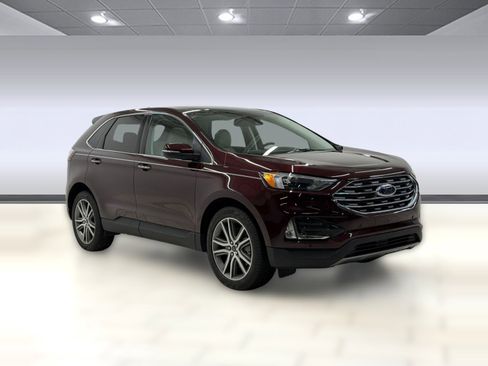 Used 2023 Ford Edge Titanium image 6