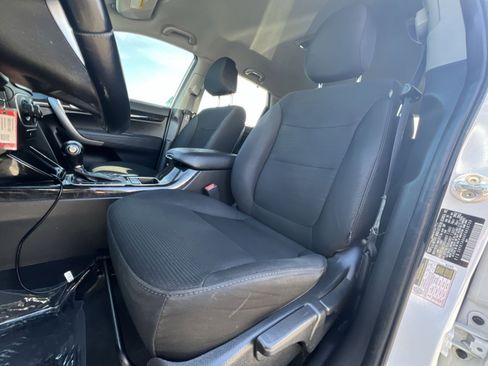 Used 2015 Kia Sorento LX image 13