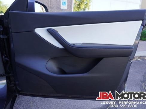 Used 2021 Tesla Model Y Long Range AWD/4WD image 80