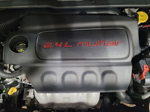 Used 2018 Jeep Compass Latitude w/ Cold Weather Group AWD/4WD image 30