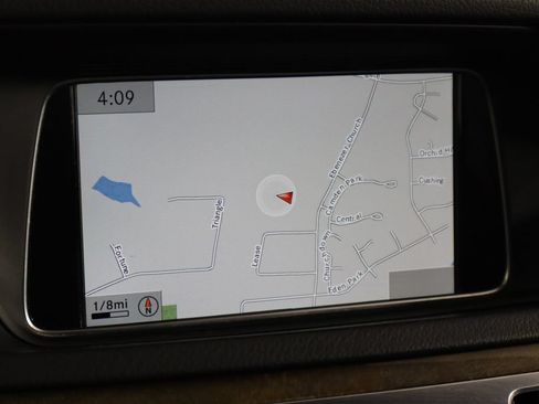 Used 2014 Mercedes-Benz E 550 4MATIC Sedan image 31