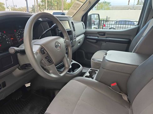 Used 2020 Nissan NV 2500 SV image 11