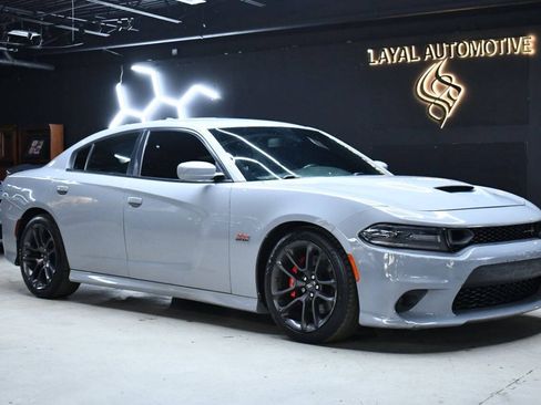 Used 2021 Dodge Charger Scat Pack RWD image 2
