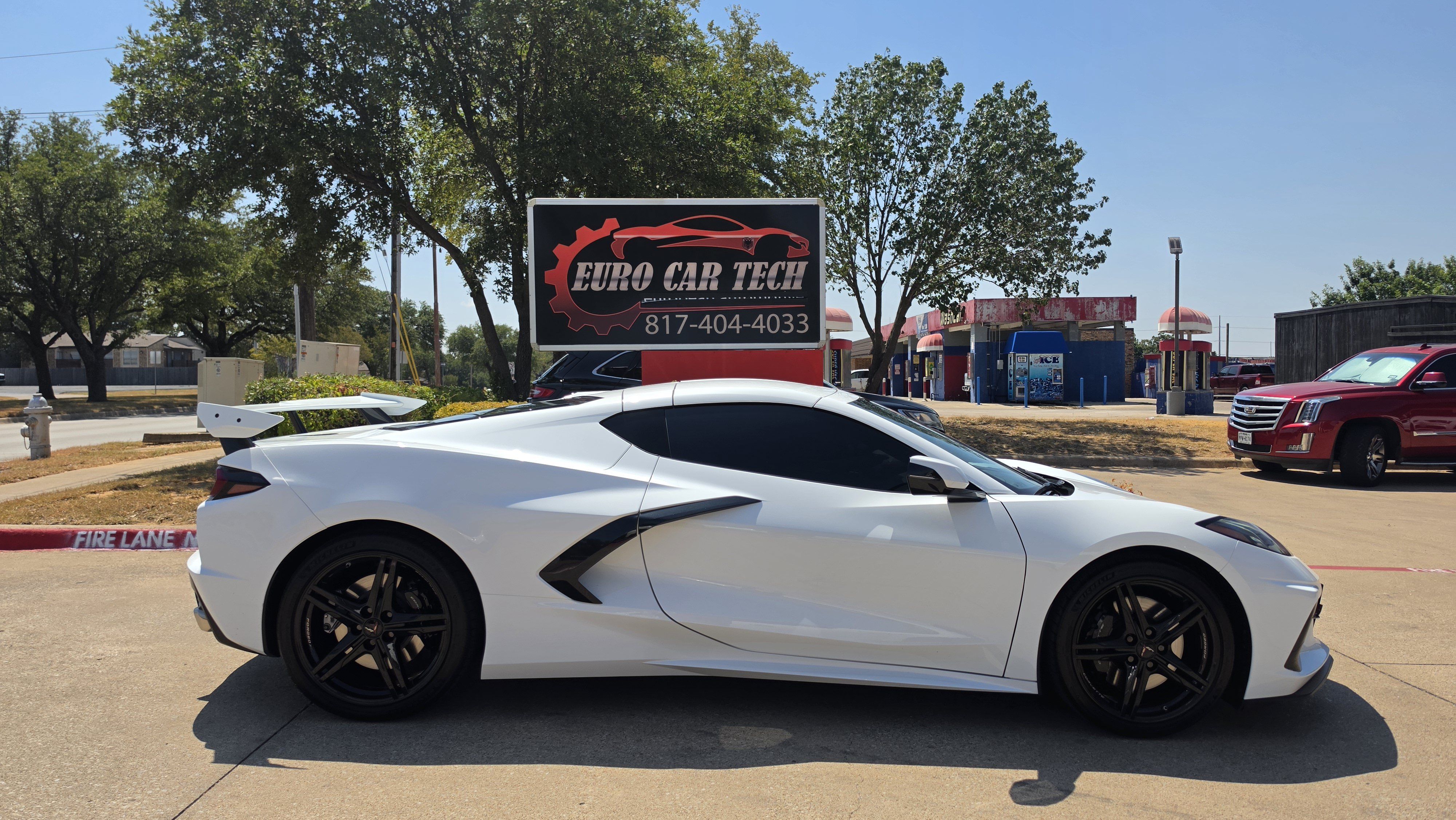 Used 2023 Chevrolet Corvette Stingray Preferred Cpe w/ Z51 Performance Package RWD image 7