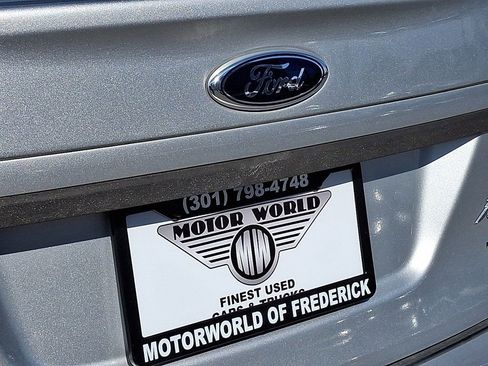 Used 2013 Ford Fiesta SE image 29