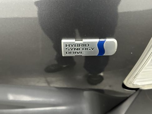 Used 2012 Toyota Prius V Three FWD image 10