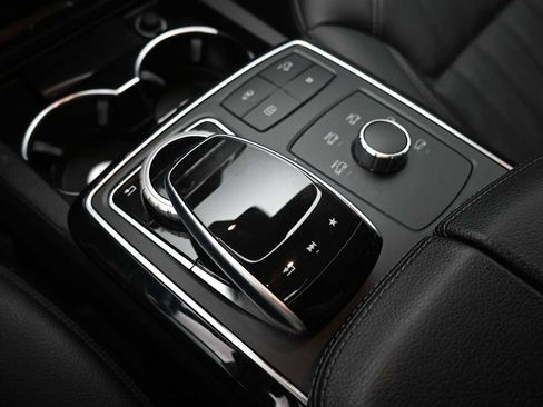 Used 2019 Mercedes-Benz GLS 450 4MATIC image 12
