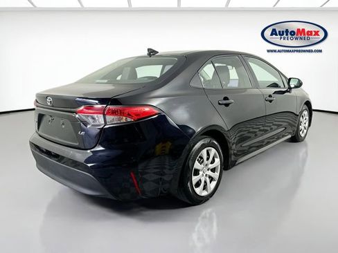 Used 2024 Toyota Corolla LE FWD image 2