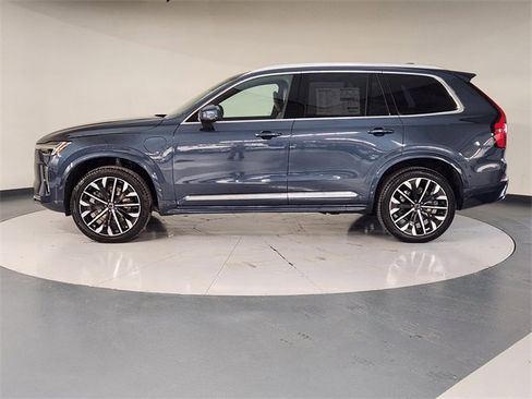 New 2026 Volvo XC90 T8 Ultra w/ Protection Package Premier image 5