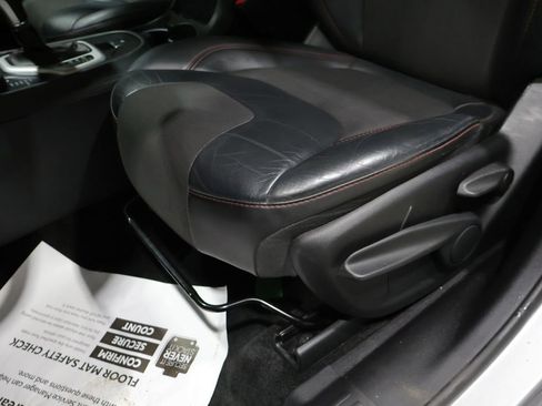 Used 2015 Jeep Cherokee Trailhawk image 19