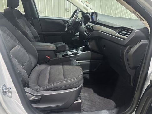 Used 2025 Ford Escape Active image 28