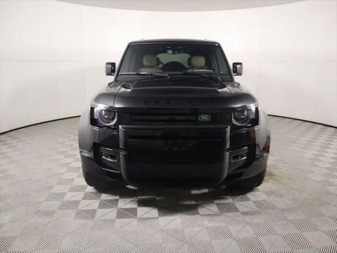 New 2025 Land Rover Defender 130 V8 AWD/4WD image 2