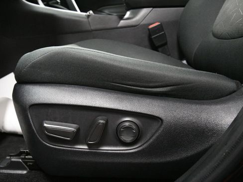 Certified 2022 Toyota RAV4 XLE image 10