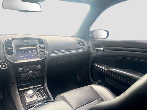 Used 2023 Chrysler 300 S w/ Comfort Group RWD image 25