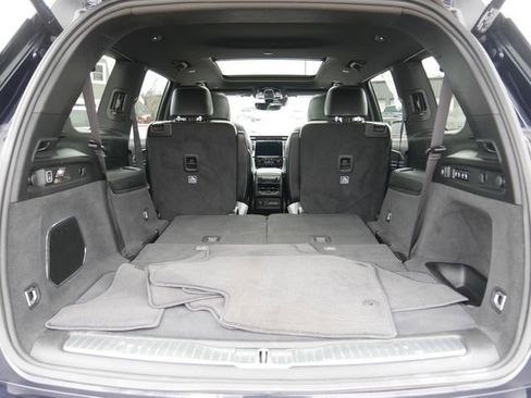 Used 2023 Jeep Grand Cherokee L Overland image 12