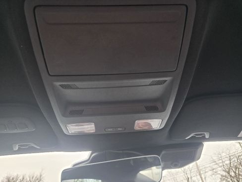 Used 2025 Ford Mustang Premium image 16