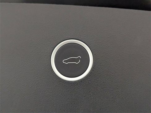 Used 2019 Tesla Model X 100D image 25