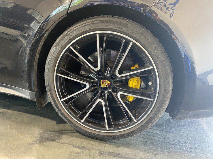 Used 2018 Porsche Panamera 4S AWD/4WD image 10