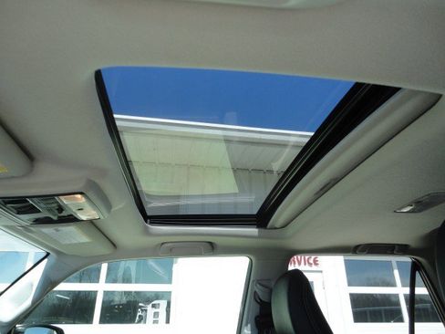 Used 2019 Toyota 4Runner Limited image 9