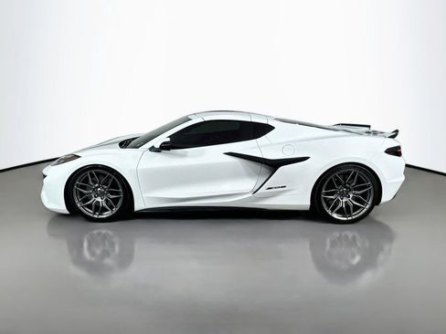 Used 2023 Chevrolet Corvette Z06 w/ Stealth Interior Trim Package RWD image 8
