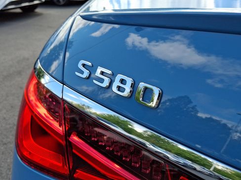 Certified 2025 Mercedes-Benz S 580 4MATIC Sedan image 29