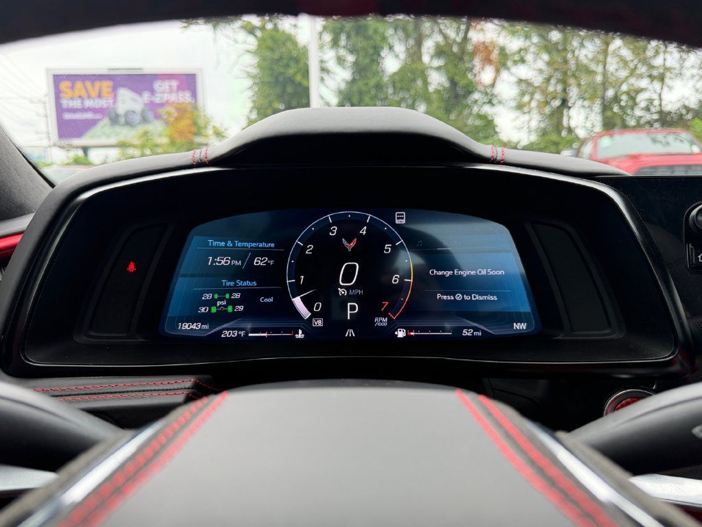 Used 2022 Chevrolet Corvette Stingray Premium Conv w/ Z51 Performance Package RWD image 21