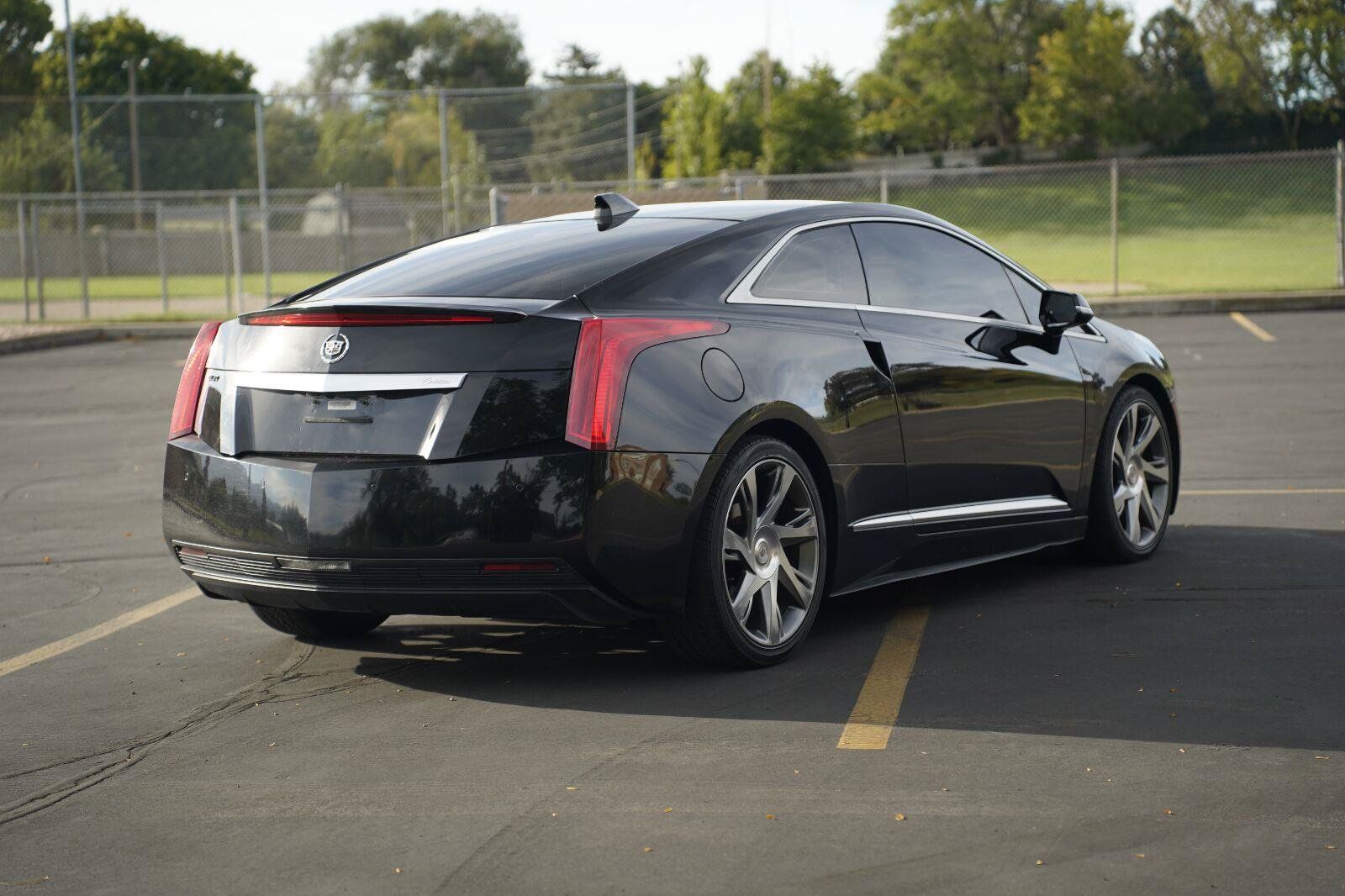 Used 2014 Cadillac ELR w/ Luxury Package FWD image 5