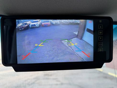 Used 2015 GMC Savana 3500 image 11