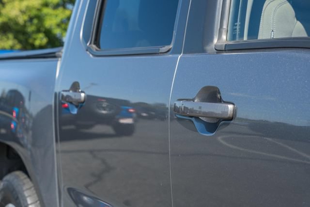 Used 2022 Nissan Frontier SV AWD/4WD image 34