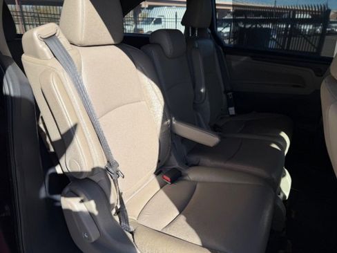 Used 2019 Honda Odyssey EX-L image 10
