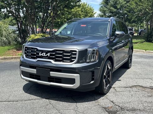 Certified 2024 Kia Telluride S AWD/4WD image 2